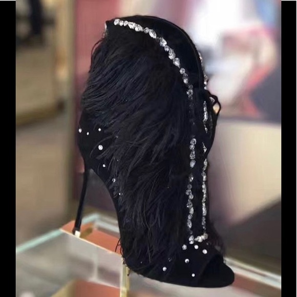Giuseppe Zanotti Shoes - giuseppe zanotti NIB feathers & crystals (black)
